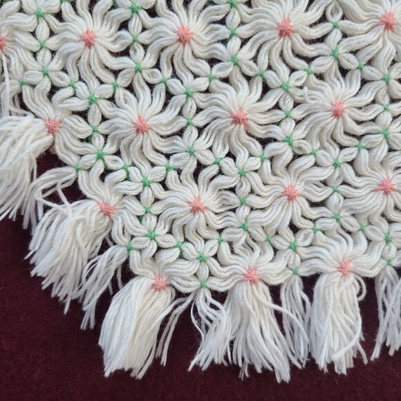 Vintage Crochet Daisy Loom Style Hexagon Trivet Placemat Matching Coasters 1970s - Picture 8 of 10